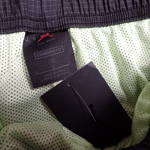 Nike Men's Air Jordan 23 Engineered Windbreaker Convertible Tracksuit - Picture 6 of 8